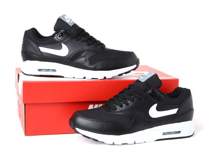 NIKE ナイキ AIR MAX 1 ULTRA ESSENTIALS エア マックス 704993-007