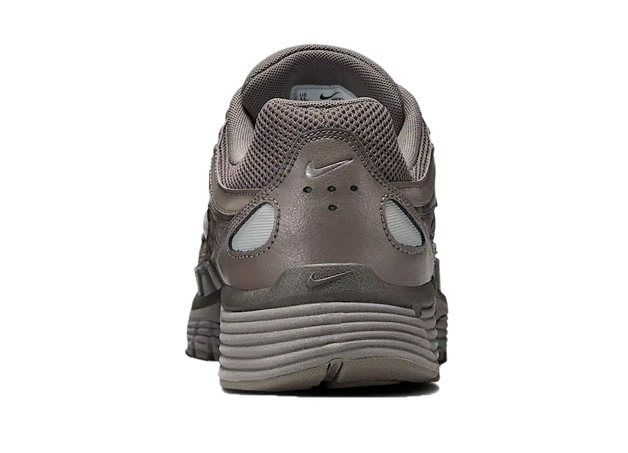 NIKE ナイキ メンズ シューズ スニーカー P-6000 CD6404-202