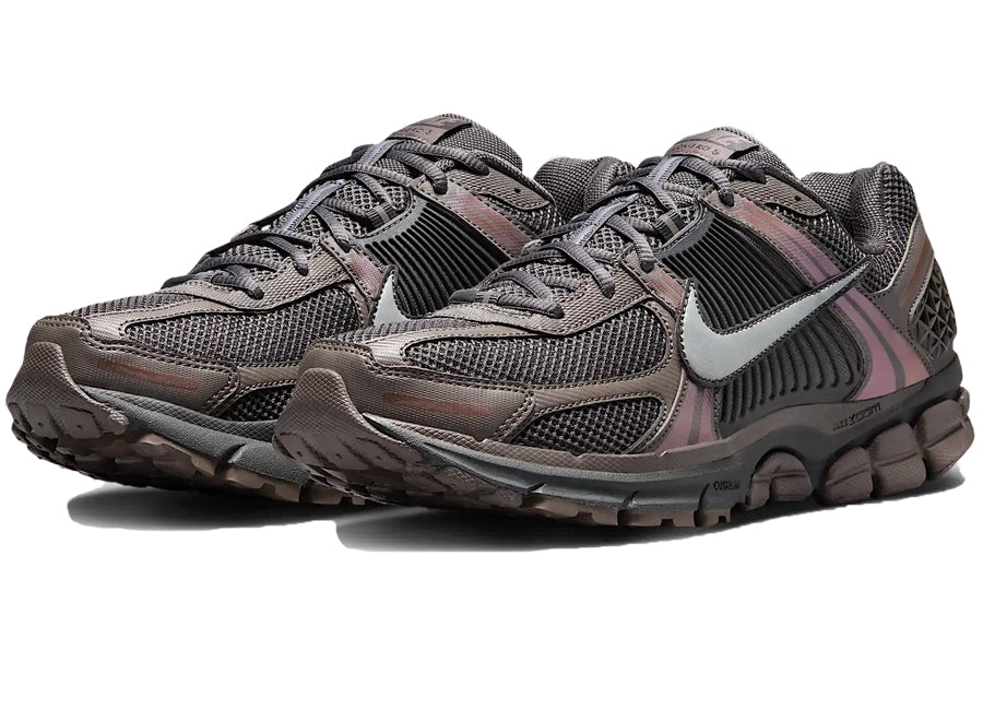 NIKE ナイキ メンズ シューズ ZOOM VOMERO 5 ズーム ボメロ 5 HF5493-201