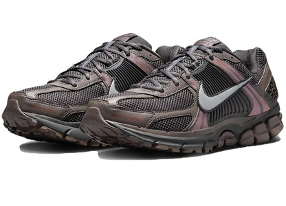 NIKE ナイキ メンズ シューズ ZOOM VOMERO 5 ズーム ボメロ 5 HF5493-201